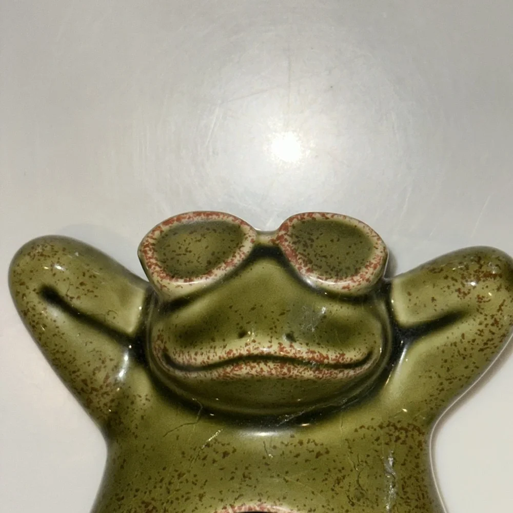 VINTAGE PARTYLITE Ceramic Sunbathing Frog Tea-light/Votive Candle Holder 7” - Picture 5 of 7
